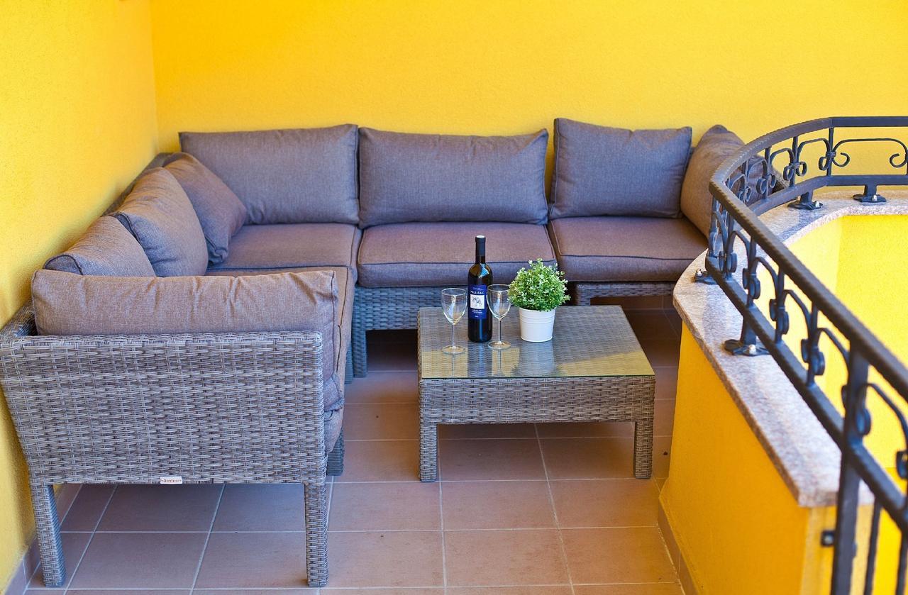 Apartments Roses סטוברץ מראה חיצוני תמונה