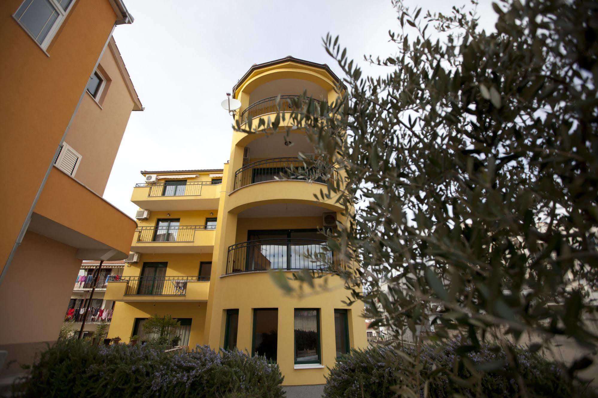 Apartments Roses סטוברץ מראה חיצוני תמונה