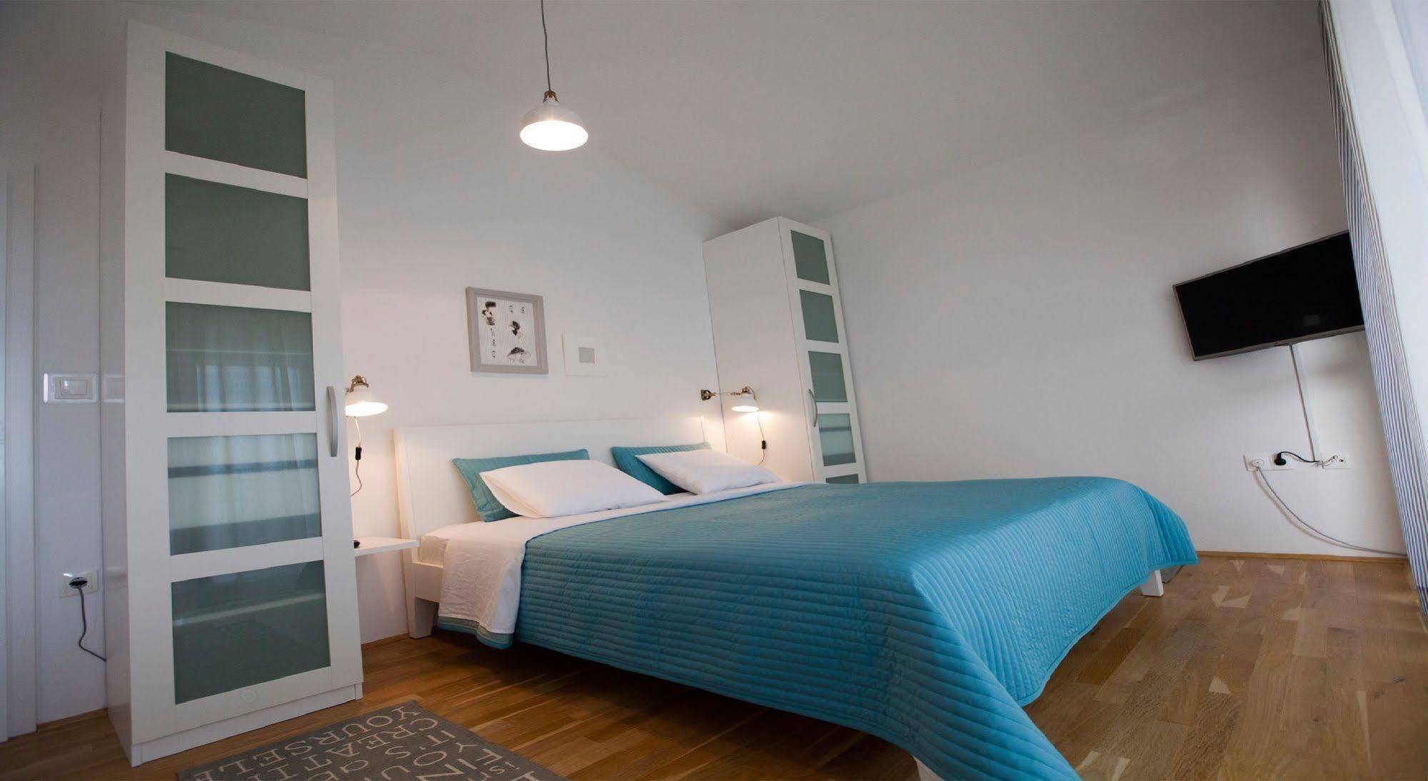 Apartments Roses סטוברץ מראה חיצוני תמונה